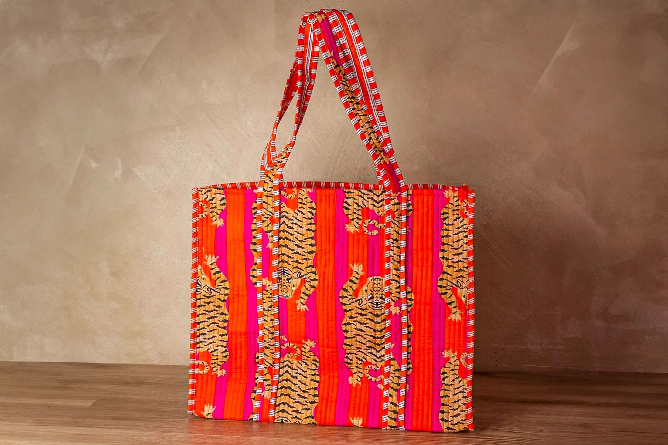 Organic Wool and Natural Fibres in Home Footwear